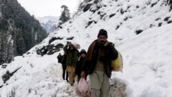 پاکستانی کشمیر میں تودے گرنے کے بعد مقامی شہری شدید مشکلات کا شکار ہیں۔